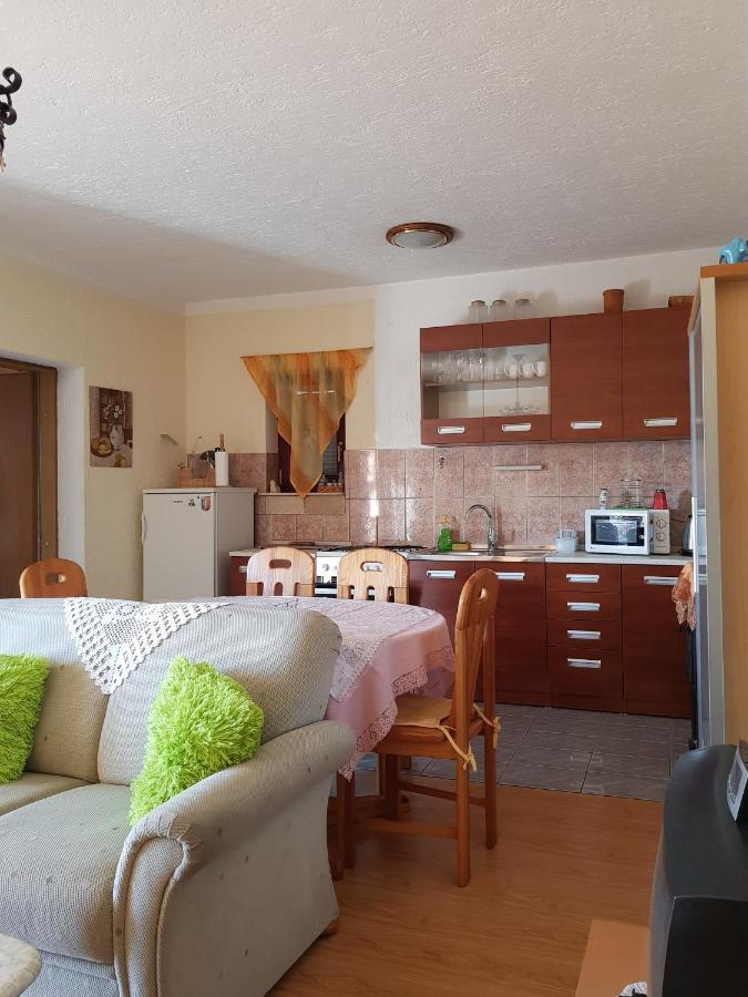 Varga Apartment *